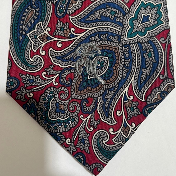 Countess Mara Paisley and Abstract Patterned Ties Set of 2. - Picture 4 of 10